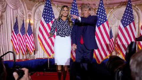 Etter mange hint kunngjorde Donald Trump et tredje forsøk på å bli president i USA. Det gjorde han sammen med tidligere førstedame Melania Trump i Palm Beach, Florida 15. november.