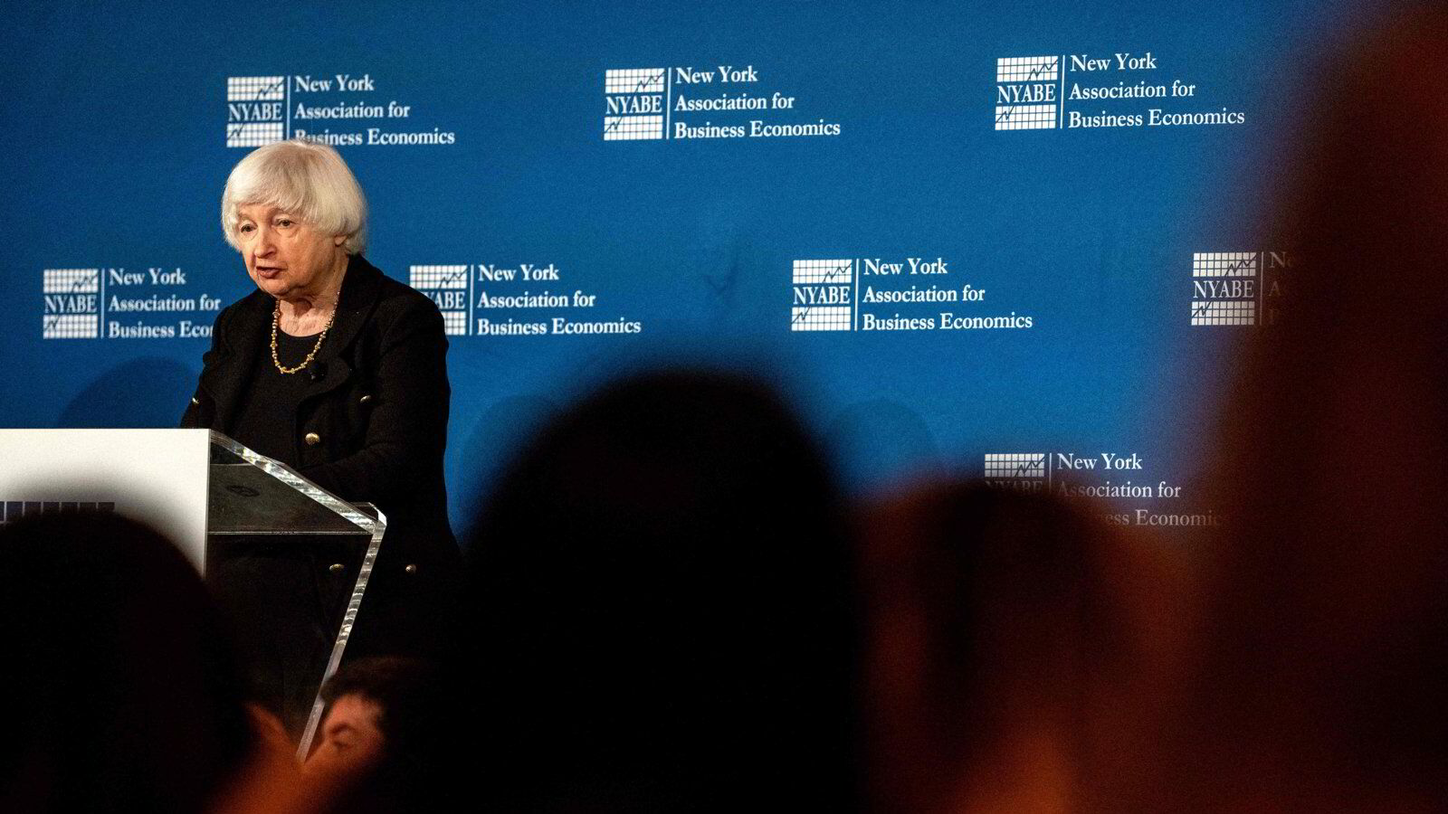 Tidligere Fed-sjefer refser etterforskning av Powell