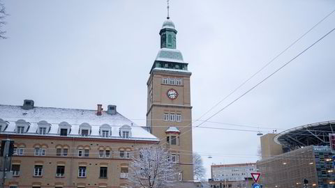 Flere ansatte ved Oslo universitetssykehus har blitt trukket i lønn etter vinterens værkaos i hovedstaden.