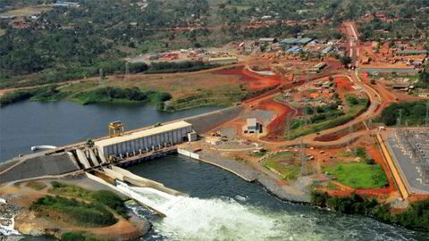 Det statseide kraftkonsernet SN Power har kjøpt opp dette vannkraftverket i Uganda. Bujagali er Ugandas og et av Afrikas største vannkraftverk i Bujagali, sentralt i Uganda, hvor elven renner ut i Victoriasjøen.