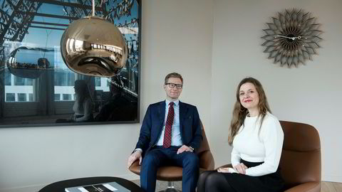 Halvparten av partnerne som er tatt opp i Kvale Advokatfirma de siste fem årene, er kvinner. Det er helt bevisst. Her er nyutnevnt managing partner Øystein Løken og partner Marie Vaale-Hallberg.