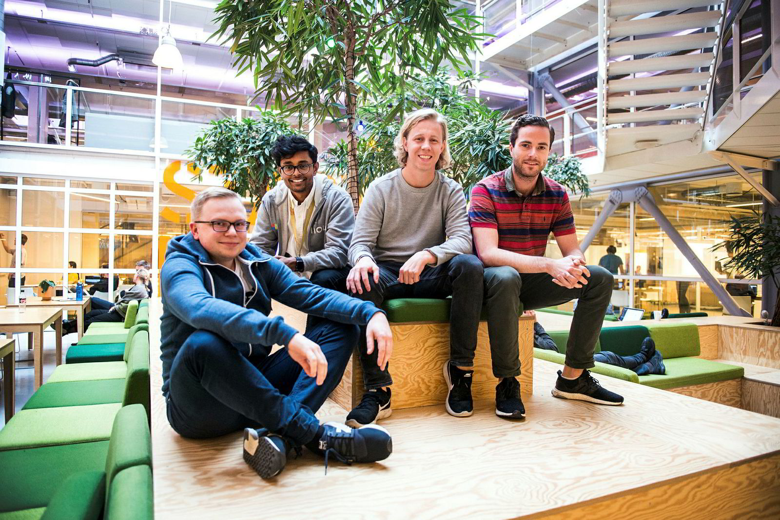 Fra venstre: Michal Pietrzyk, CFO Vinoth Vinaya, CEO Maths Mathisen og CTO Ole Nordviste i StartupLabs lokaler på Forskningsparken i Oslo. Snart flytter de virksomheten til London.