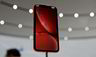 iPhone XR kommer i friskere farger enn XS-modellene.