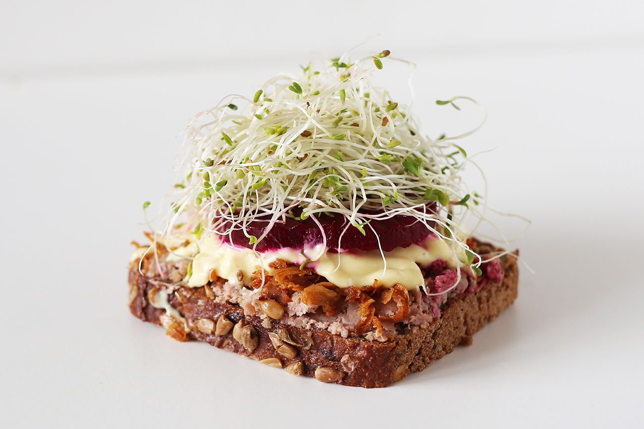 Du trenger ikke gjøre det komplisert for at lunsjen skal være sunn og god. Hvem sier at en brødskive må være kjedelig?