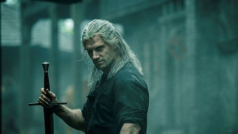 Henry Cavill i rollen som Geralt of Rivia i Netflix-serien «Witcher». Tv-serien er basert på spillene med samme navn, som igjen er basert på en serie fantasy-fortellinger.