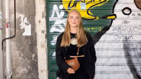 Påtroppende festivalsjef. Sajje Solbakk er nyansatt i den prestisjetunge stillingen som festivalsjef for urfolksfestivalen Riddu Riđđu – festivalen hennes far var med på å starte for 31 år siden.
