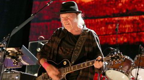 Både myke og harde pakker fra Neil Young i år, som er tilbake med den særegne gjengen i Crazy Horse.