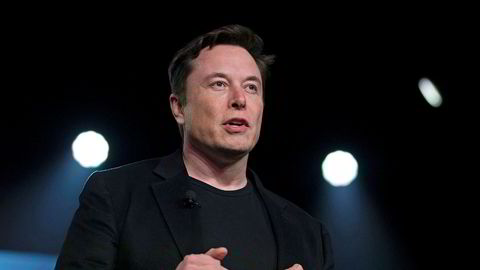 Tesla-sjef Elon Musk må forklare seg i et sivilt søksmål i retten tirsdag. Rettssaken er forventet å vare frem til fredag. Foto: AP / NTB Scanpix