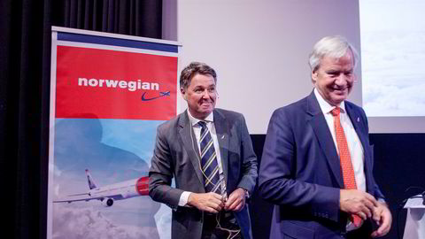 Senest i sommer overlot Norwegian-gründer Bjørn Kjos (fra høyre) roret som toppsjef til en midlertidig erstatter, Geir Karlsen. Finansredaksjonen diskuterer denne uken jobben han har gjort – og hva som gjenstår.