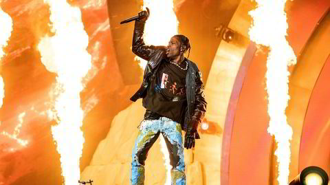 Jacques Bermon Webster II, bedre kjent som rapperen Travis Scott, her under Astroworld-festivalen i november 2021, da ti fans døde som følge av press foran scenen.