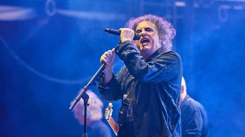 46 år etter debutsingelen gir Robert Smith ut det 14. studioalbumet med The Cure.