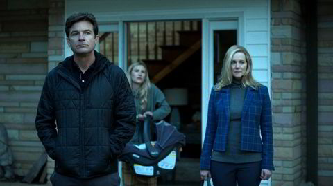 Har du savnet denne familien? Jason Bateman (fra venstre) som Martin Byrde, Sofia Hublitz som datteren Charlotte og Laura Linney som Wendy Byrde vender tilbake i første del av «Ozark» sesong 4.