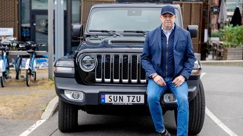 Sun Tzus storverk «Krigføringens kunst» har betydd mye for Morten Klein. Den kinesiske militærfilosofens navn pryder bilskiltet på hans nye Jeep Gladiator.