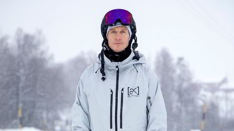 Minibrettet. Terje Håkonsen har levd som snowboardproff siden 15-årsalderen og søkte aldri opptak til videregående skole. Når han er hjemme i Oslo, har han det mest moro på sitt lille snowskate-brett.