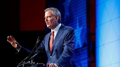 New York-ordfører Bill de Blasio støtter Bernie Sanders kandidatur til å bli Demokratenes presidentkandidat i årets valg. Foto: Patrick Semansky / AP / NTB scanpix