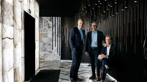Partnerne Kjell Jacobsen (til venstre), Einar Gamman og Helge Tveit er strålende fornøyd med å ha solgt fire selskaper for til sammen 1,3 milliarder kroner.