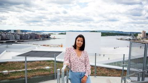 BI-student Amanda Grindheim leier studentbolig til 7200 kroner i måneden i Bjørvika i Oslo.