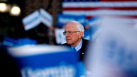 Den uavhengige senatoren Bernie Sanders trekker seg fra valgkampen.