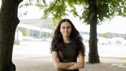 Hedda Moberg vurderte å satse på en karriere i næringslivet innenfor hr, men under koronakrisen endret hun mening. Nå skal hun bli lektor.