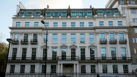 Eiere av luksusboliger i London må nå oppgi hvem som er den reelle eieren. Denne luksusboligen med 45 soverom i Knightsbridge tilhørte Libanons tidligere statsminister Rafik al-Hariri, og den er verdt tre-fire milliarder kroner.
