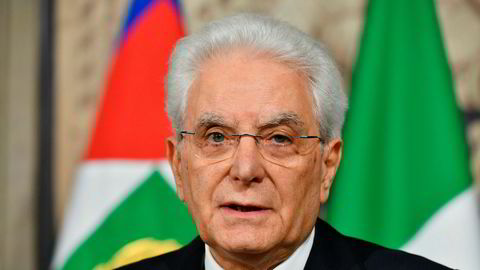 Italias president Sergio Mattarella er nå en lite populær mann hos Italias populistpartier.