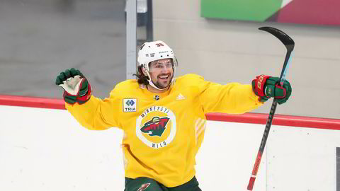 Mats Zuccarello under en trening tidligere i juli. NHL-sesongen ble, som mange andre idretter, satt på vent på grunn av korona. Natt til mandag er Oslo-mannen tilbake på isen når hans Wild møter Vancouver Canucks til kvalifisering til sluttspillet Stanley Cup.