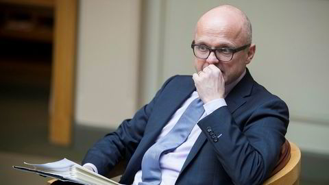 Oslo 20170308.Klima- og miljøminister Vidar Helgesen (H) i vandrehallen i Stortinget i Oslo onsdag.Foto: Håkon Mosvold Larsen / NTB scanpix