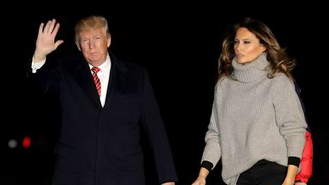 President Donald Trump returnerte fra Thanksgiving-ferie i Florida søndag. Her sammen med førstedame Melania Trump.