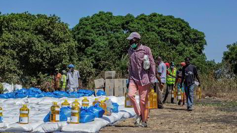 Matvarehjelp fra FNs World Food Programme (WFP) for internflyktninger i Cabo Delgado-provinsen i Pemba i Mosambik,