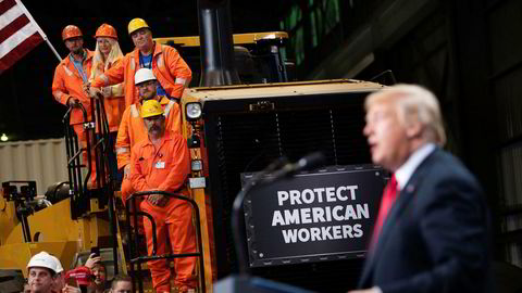 Arbeidere i US Steel jublet da president Donald Trump besøkte dem i sommer. Spørsmålet er om de fremdeles vil juble når alt fra øl og brus til mobiltelefoner blir dyrere på grunn av de nye tollene.