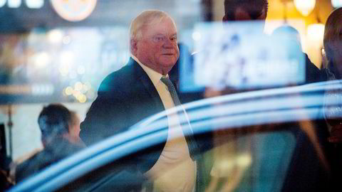 Seadrill-styreleder John Fredriksen er nå også innkalt av den offisielle kreditorkomiteen for å svare på en rekke spørsmål rundt restruktureringen av selskapet. Her fra fjorårets julebord på Theatercaféen i Oslo.