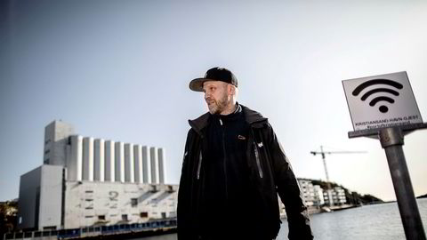 Tronn Hansen trakk seg som redaktør for den omstridte nettsiden Sørlandsnyhetene i mars i fjor. Nettsiden ble opprettet med kontroversen rundt den såkalte kunstsiloen som utgangspunkt.
