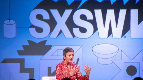 EUs konkurransesjef Margrethe Vestager vil undersøke om Apple stenger ute konkurrenter på mobilbetaling i strid med konkurransereglene. Her fra en teknologikonferanse i Austin i Texas i fjor.
