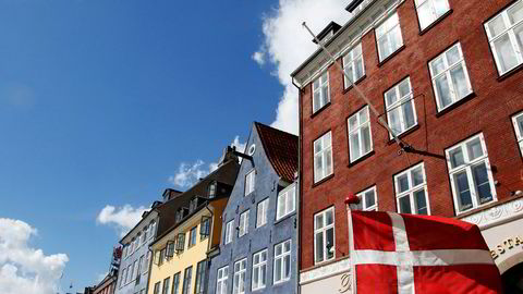 Danmark er det dyreste landet i EU. Men utenforlandene Norge, Sveits og Island er enda dyrere, ifølge Eurostat. Bildet er fra Nyhavn i København.