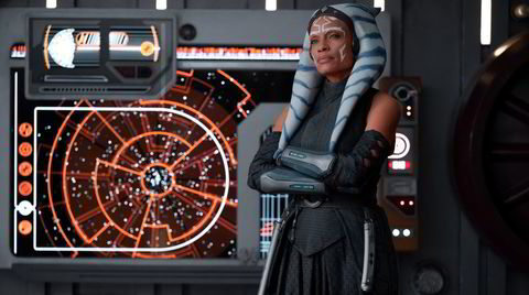 Rosario Dawson spiller Ahsoka Tano i den nye «Star Wars»-serien «Ahsoka», som etter planen får premiere 23. august.