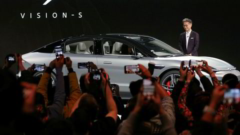 Sonys konsernsjef Kenichiro Yoshida lanserer selskapets elektriske bil Sony Vision-S i Las Vegas i USA.