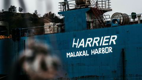 Lasteskipet «Harrier» får derfor ikke forlate Norge før eierne velger en virksomhet i et OECD-land med tillatelses til å hugge opp skip. Nå er det søkt om tillatelse til opphugging i Tyrkia, sier forfatteren.