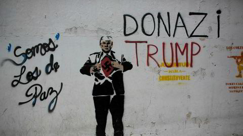 Donald Trump står ikke høyt i kurs i Caracas. Nå har Venezuela inngått avtale om mykere gjeldsbetingelser med Russland. En lignende avtale synes å være på vei med Kina. Foto: Ariana Cubillos/AP/NTB scanpix