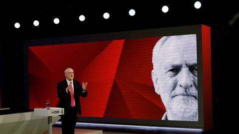 Labour og partileder Jeremy Corbyn kan glede seg over fremgang på siste måling.