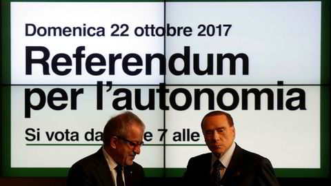 Roberto Maroni, president i Lombardia sier at han er fornøyd dersom 34 prosent av innbyggerne avlegger stemme. Her sammen med Italias tidligere statsminister og leder for partiet Forza Italia under en pressekonferanse onsdag.