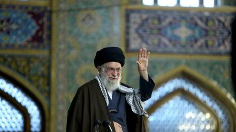 Irans øverste leder Ali Khamenei (bildet) minner om: Iranske varer er best! Det er viktig å minne om med stadig flere utlendinger og utenlandske produkter som nå finner veien til Iran. Foto: Reuters/NTB Scanpix