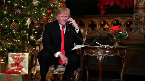 Oppslutningen om president Donald Trump økte etter at han dro på juleferie til Florida for å spille golf.