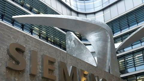 Siemens skal kutte nesten 7.000 arbeidsplasser. Foto: Matthias Schrader / AP / NTB scanpix