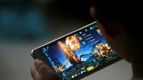 Kraftig vekst i reklameinntekter og stor interesse for dataspillet «Honour of Kings» i Kina gjør at Tencent er på vei inn i en eksklusiv klubb – som det eneste selskapet utenfor USA.