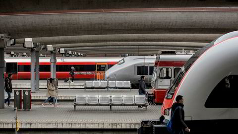 Jernbanedirektoratet har bestemt at utbygginger på Østlandet skal utsettes. Bildet er tatt på Oslo Sentralstasjon.