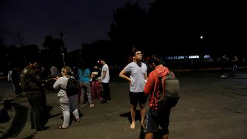 Det kraftige jordskjelvet i det sørlige Mexico kjentes så godt i Mexico City at folk flyktet ut i gatene.