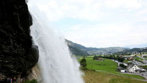 Hardanger er så nær Norges indrefilet som det er mulig å komme, og med beliggenhet bare en drøy time fra Bergen og vel fire timer fra Oslo. Det burde ha krydd av unge folk. Her fra Steinsdalsfossen ved Norheimsund.