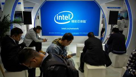 Teknologigiganten Intel er et av flere amerikanske selskaper som bidrar til og tjener på Kinas enorme overvåkingsindustri.
