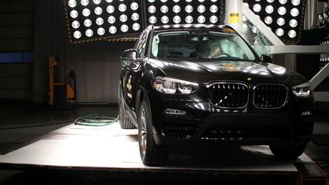 Her får BMW X3 gjennomgå i en kollisjonstest av Euro NCAP.