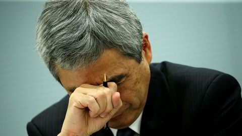 Direktør Kazumasa Hori hos Mitsubishi Shindoh gråt foran kameraene på fredag og beklaget den siste næringslivsskandalen i Japan.